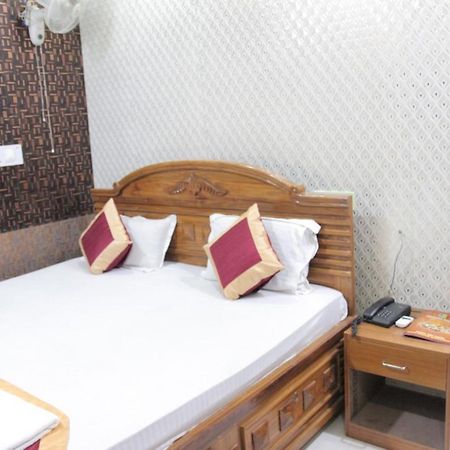Oyo 11346 Hotel Tazz Odisha Bhubaneswar Exterior photo